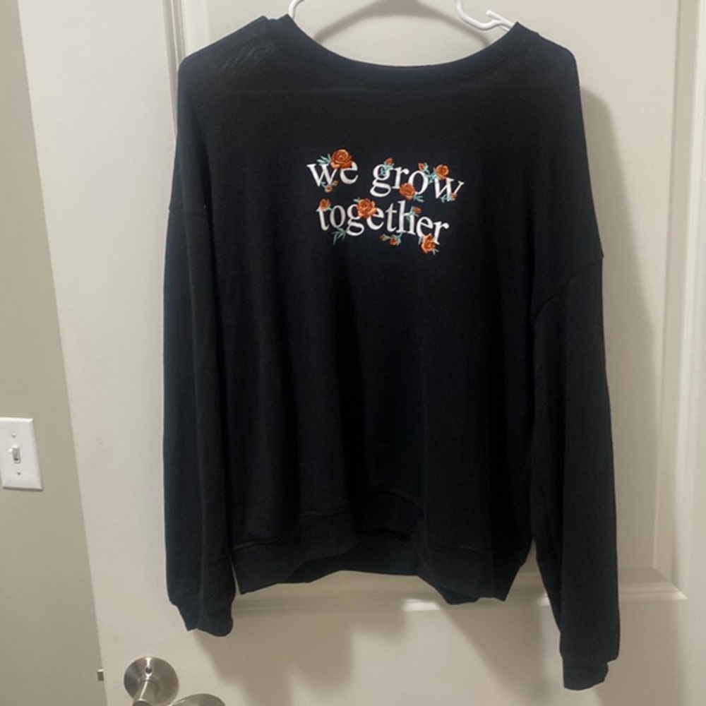 Long Sleeve Knit Top SZ L